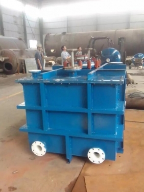 襯塑設(shè)備廠家告訴你選擇襯塑設(shè)備時應(yīng)注意什么？