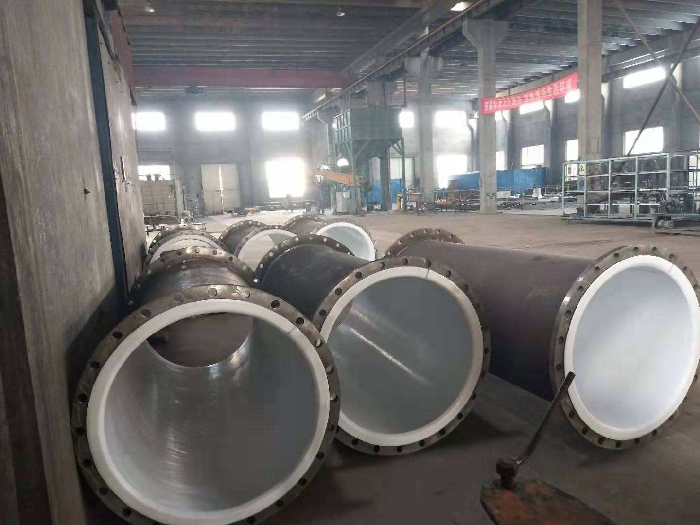 溫度能使襯四氟設(shè)備產(chǎn)生怎么樣的影響？